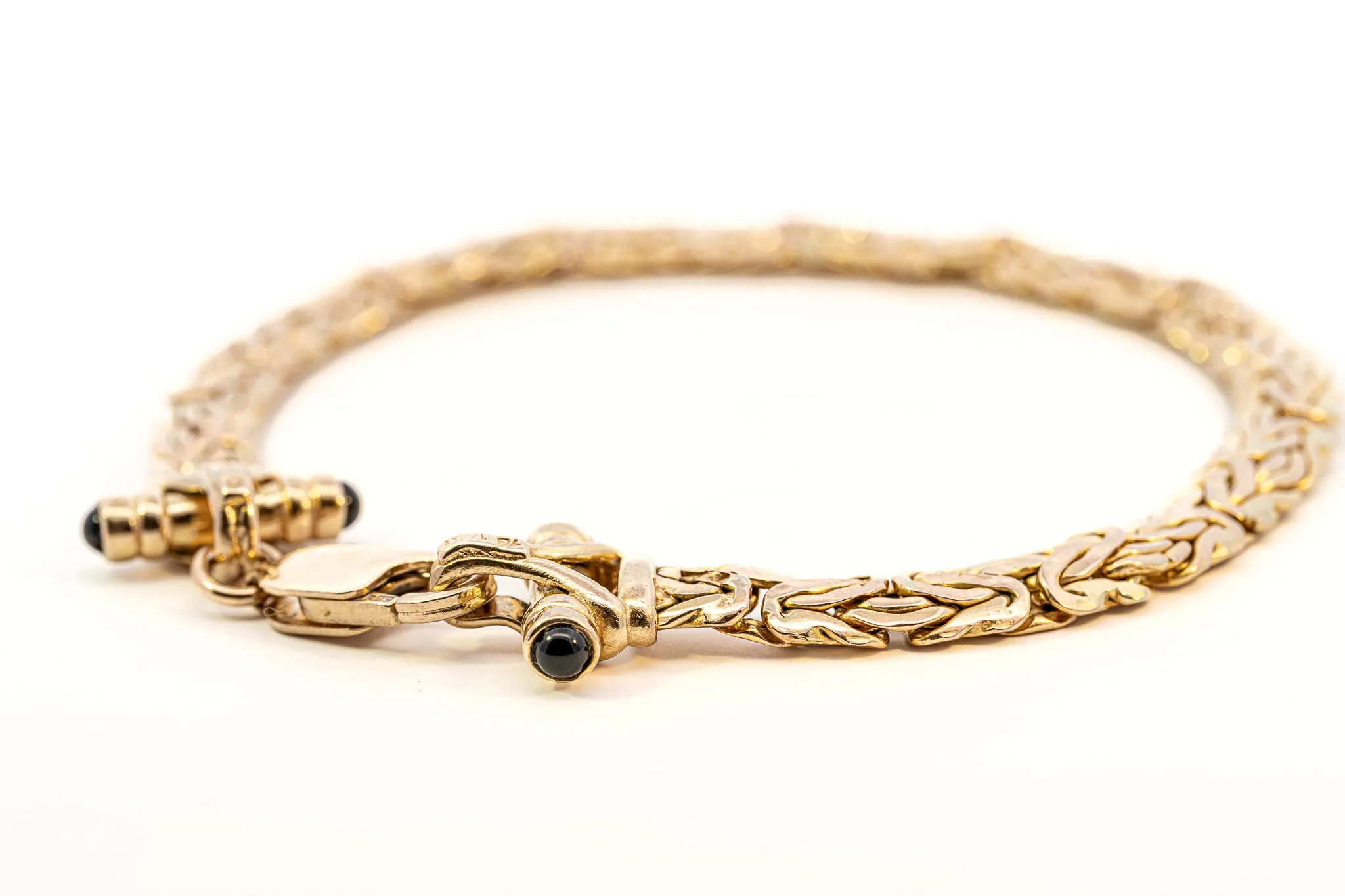 An Exquisite Yellow Gold Fancy Link Bracelet