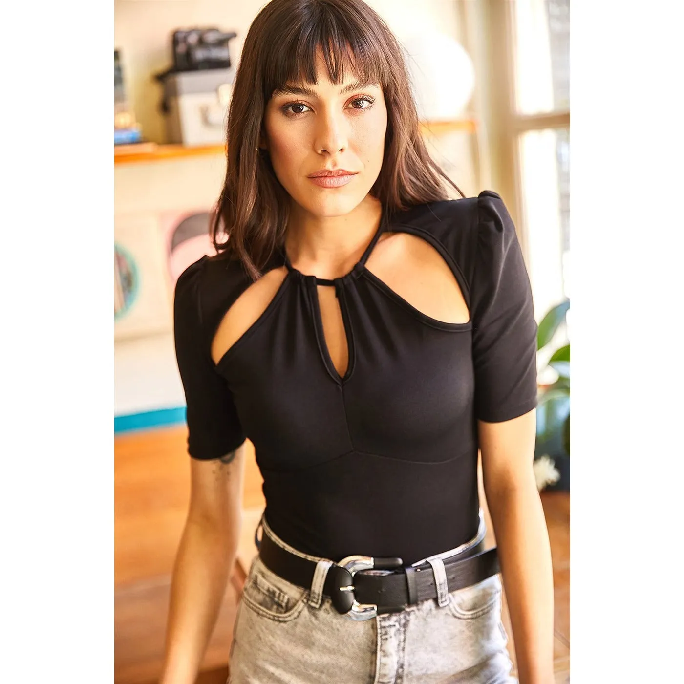 Black Knited Keyhole Top