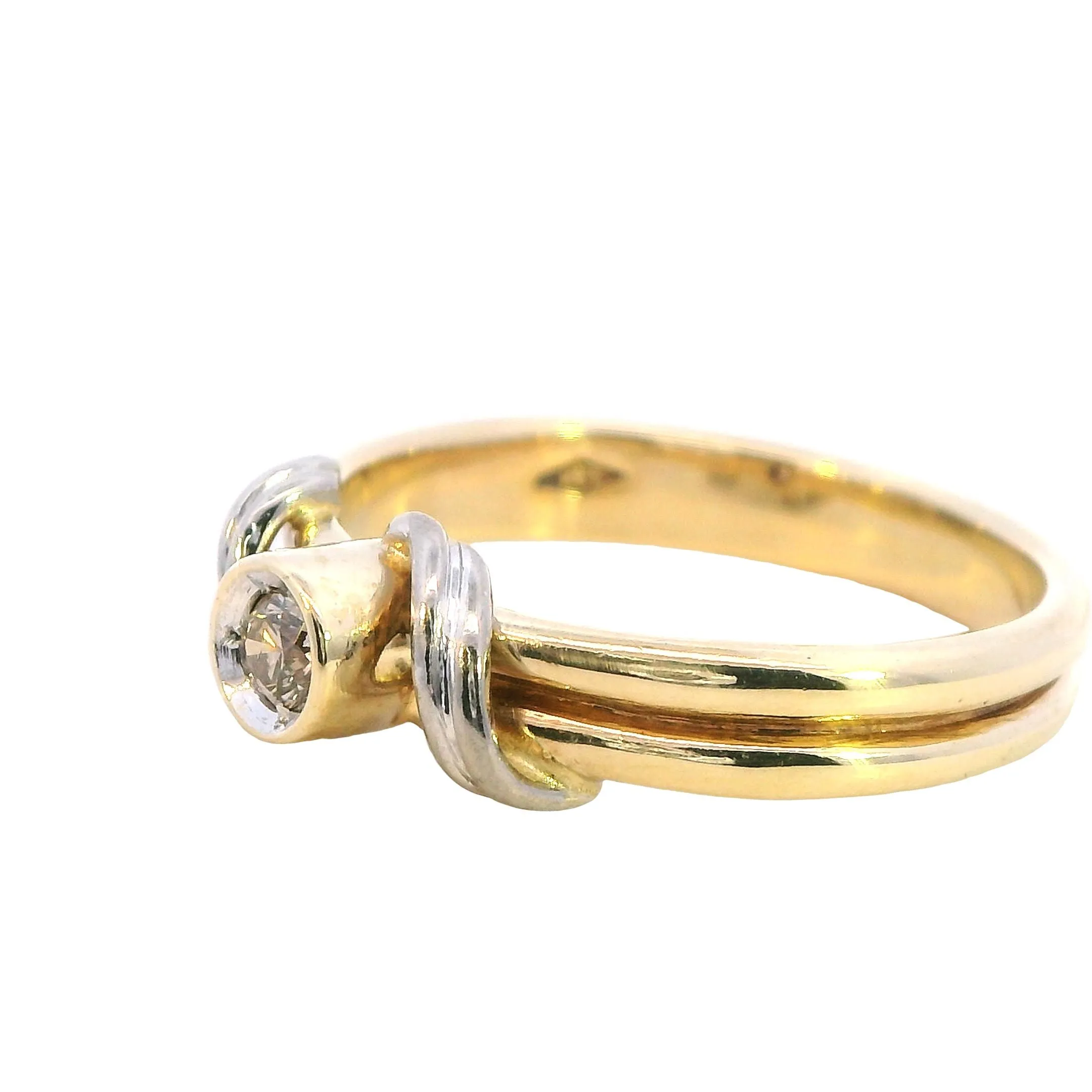 Exquisite 9ct Yellow & White Gold Diamond Ring