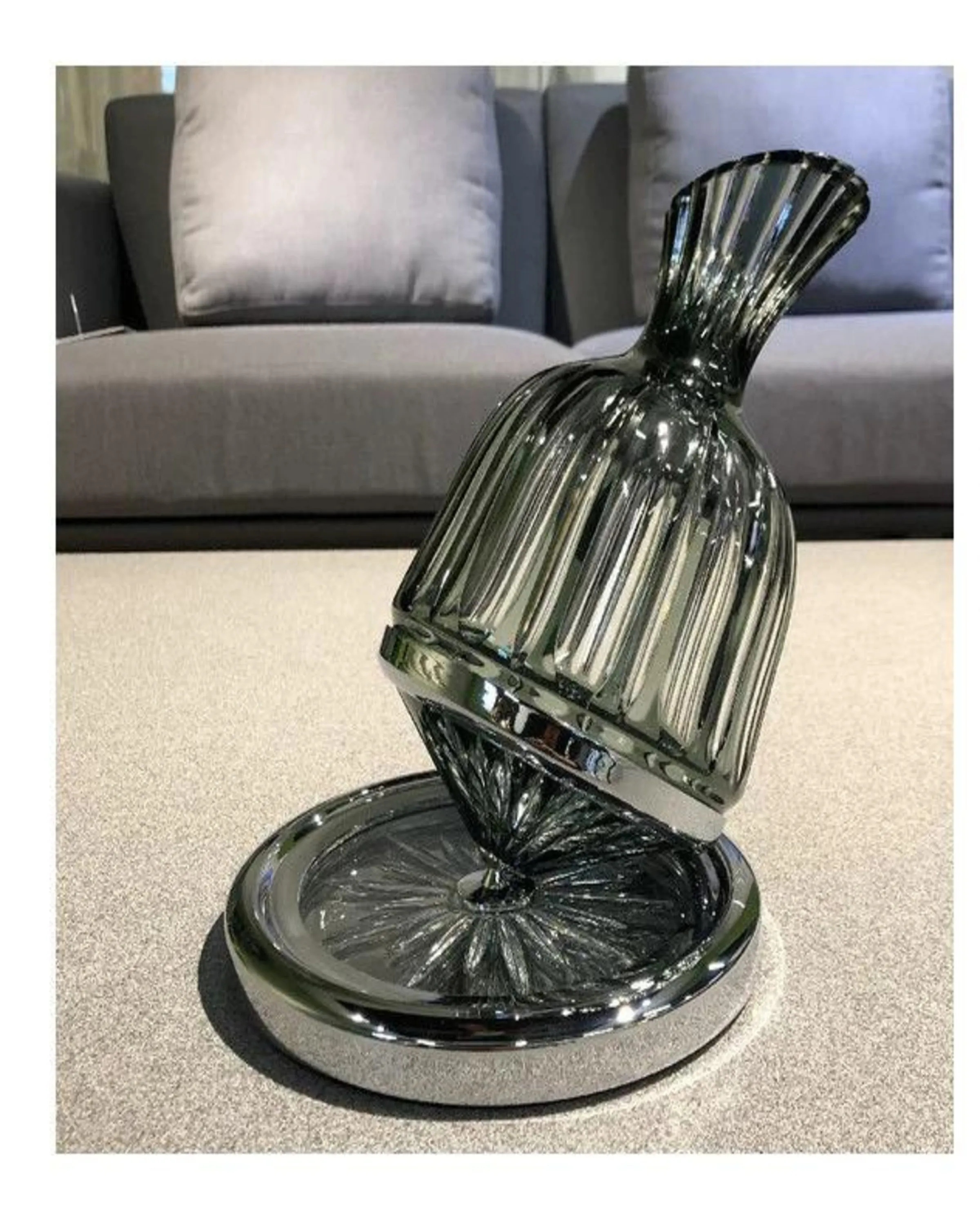 Exquisite Wine Decanter