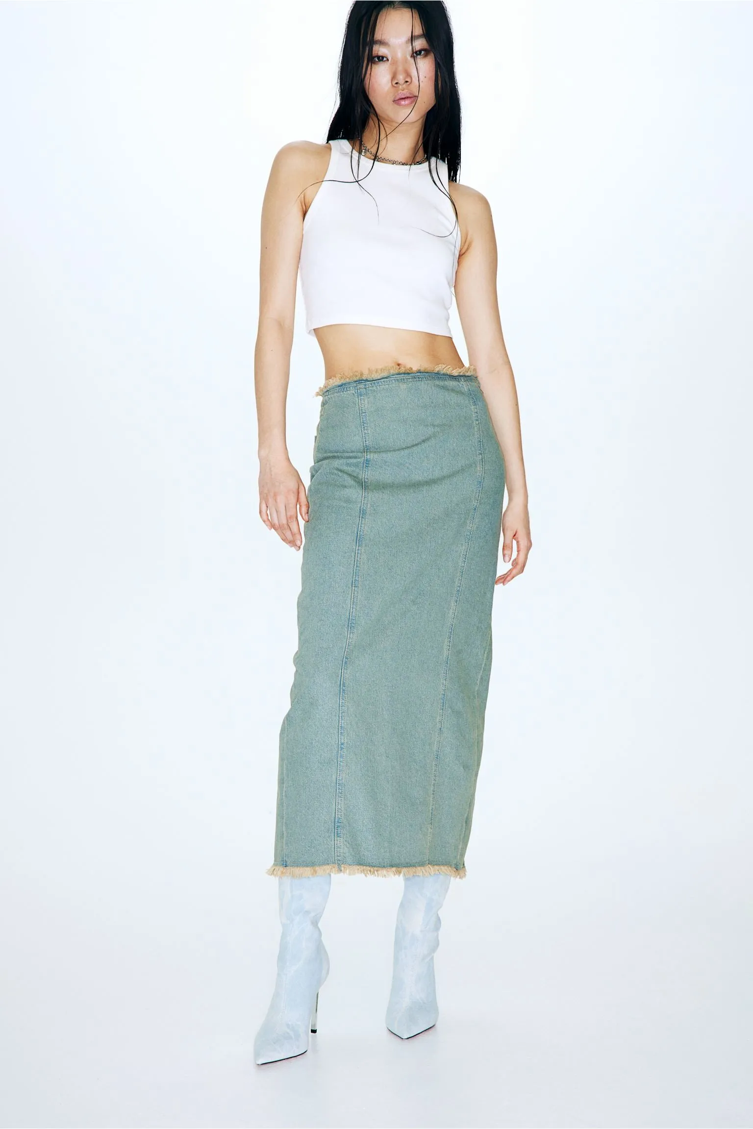 H&M Raw-edged denim skirt, light blue