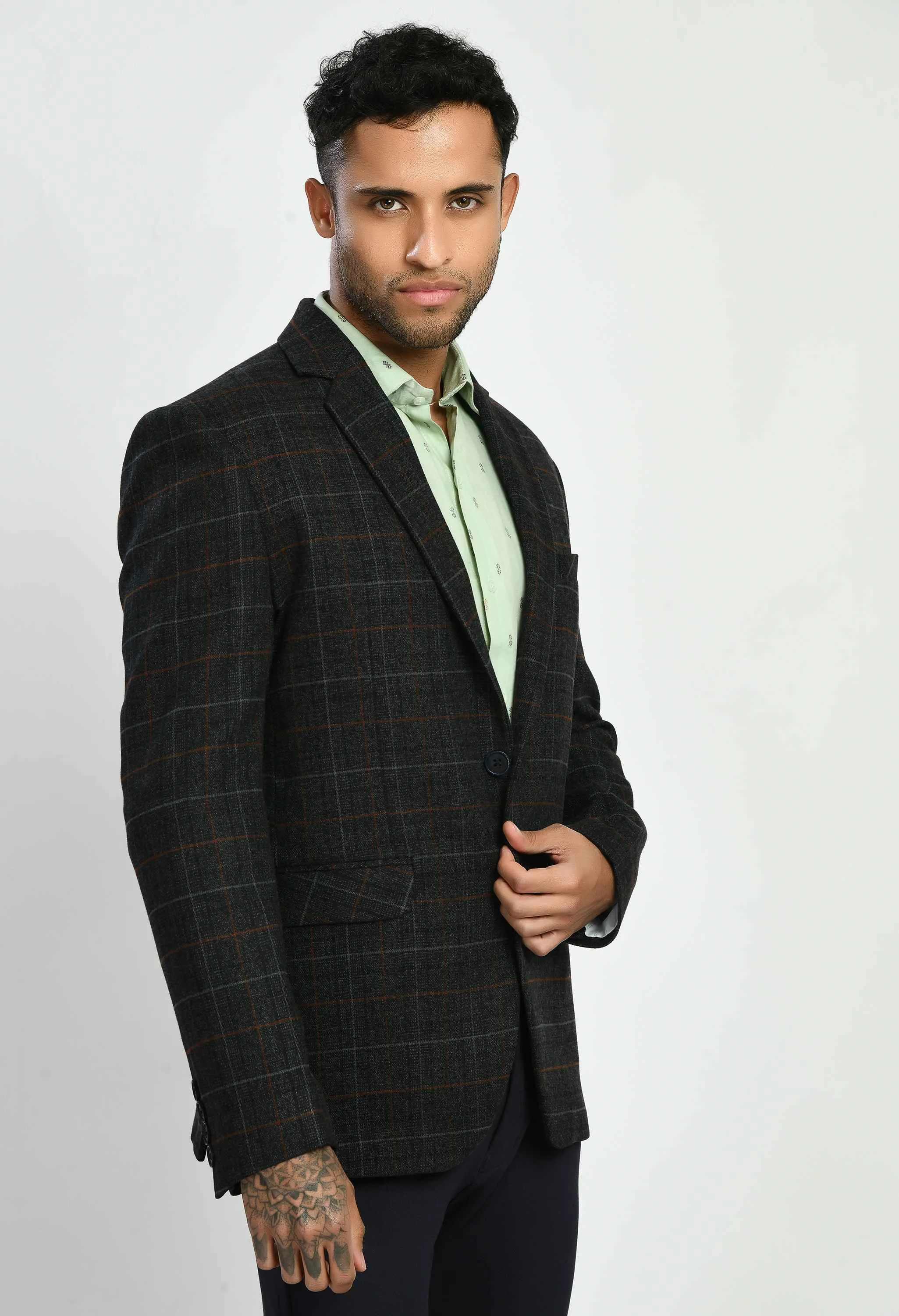 Single Breasted Slim Fit Blazer