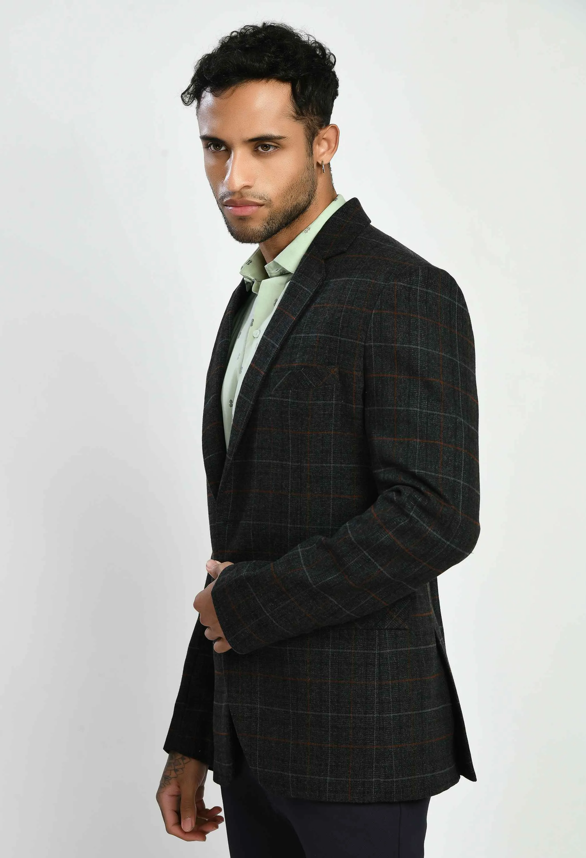 Single Breasted Slim Fit Blazer