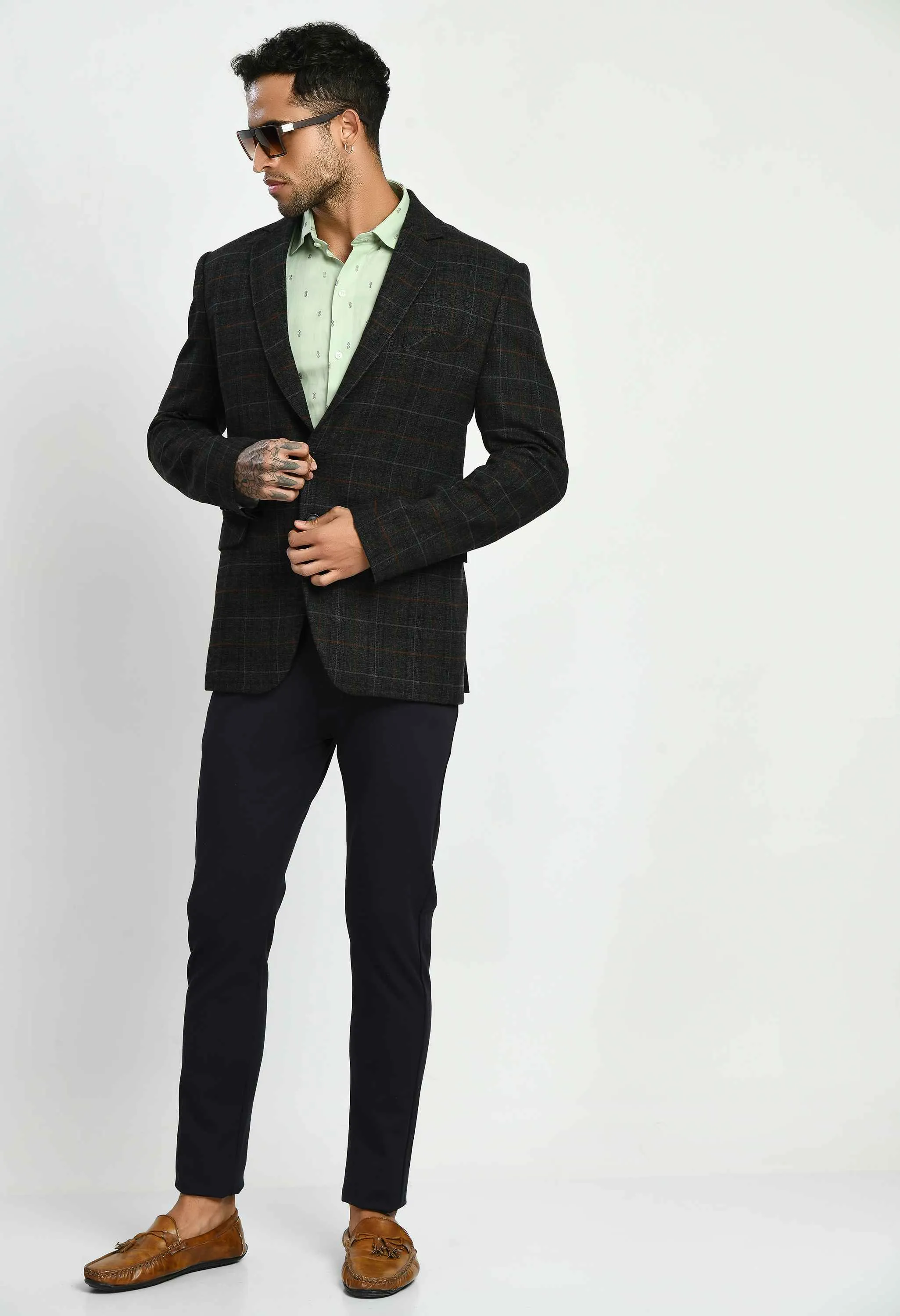 Single Breasted Slim Fit Blazer